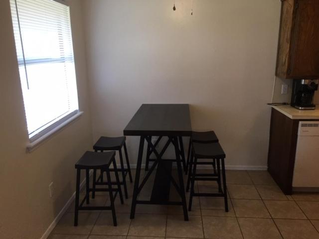Fully Furnished Two Bedroom Apartment Lawton Eksteriør billede